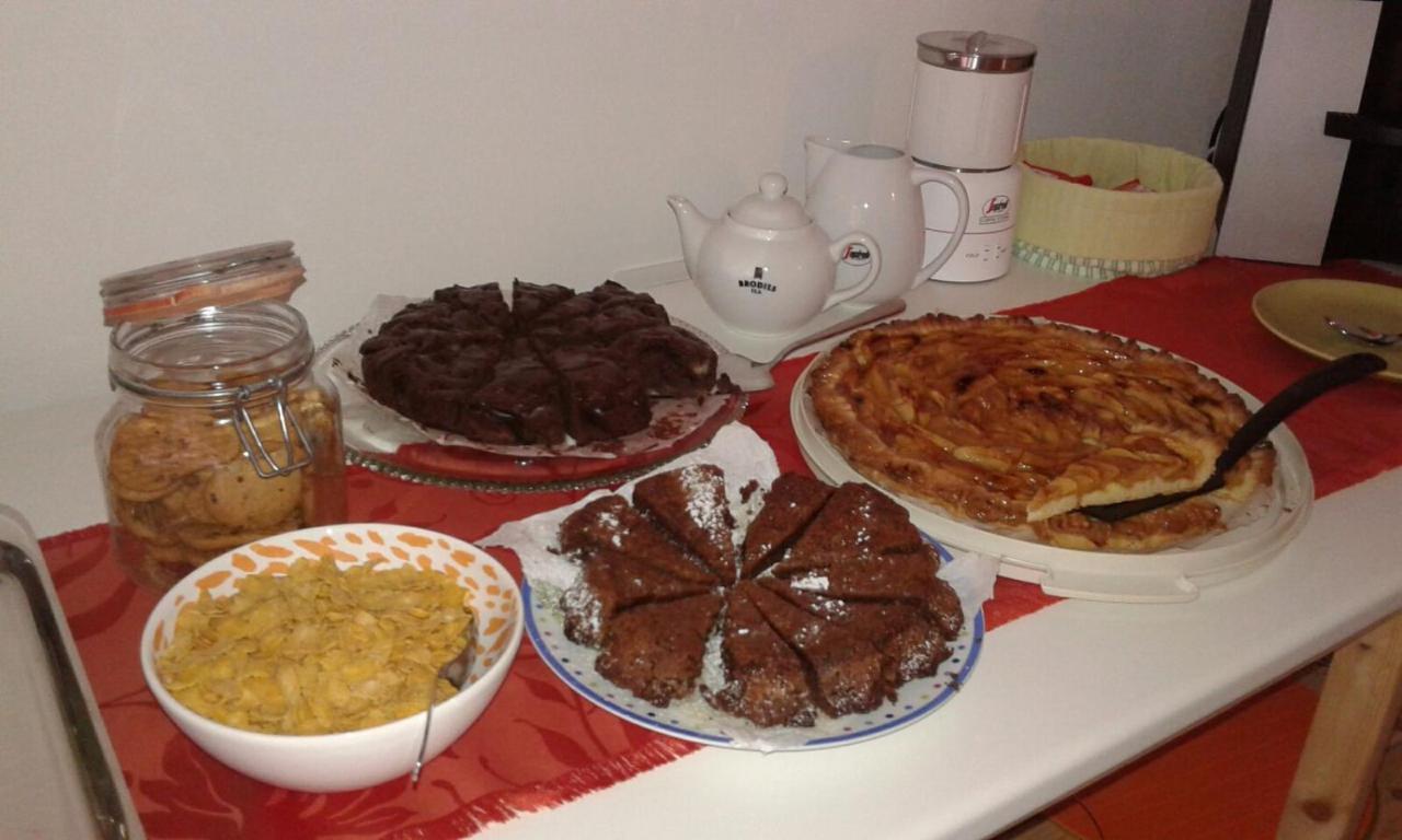 Le Castagne Matte Bed & Breakfast Stenico Bagian luar foto